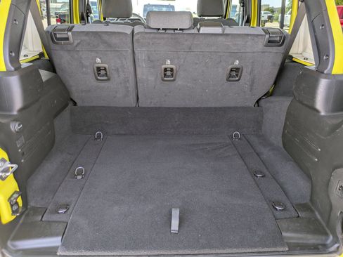 Used 2024 Jeep Wrangler Unlimited Sahara AWD/4WD image 26