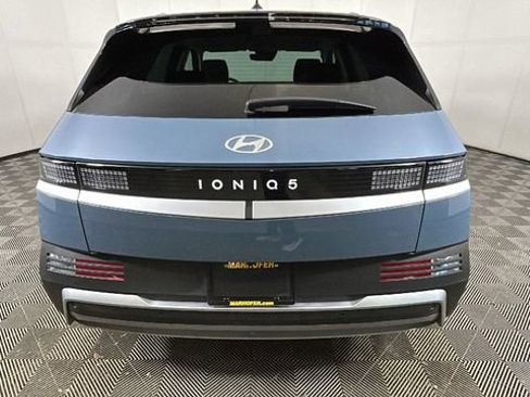 Used 2025 Hyundai Ioniq 5 SEL RWD image 4