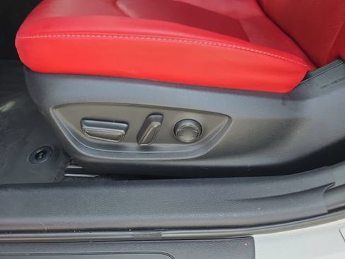 Used 2023 Toyota Camry XSE FWD image 12