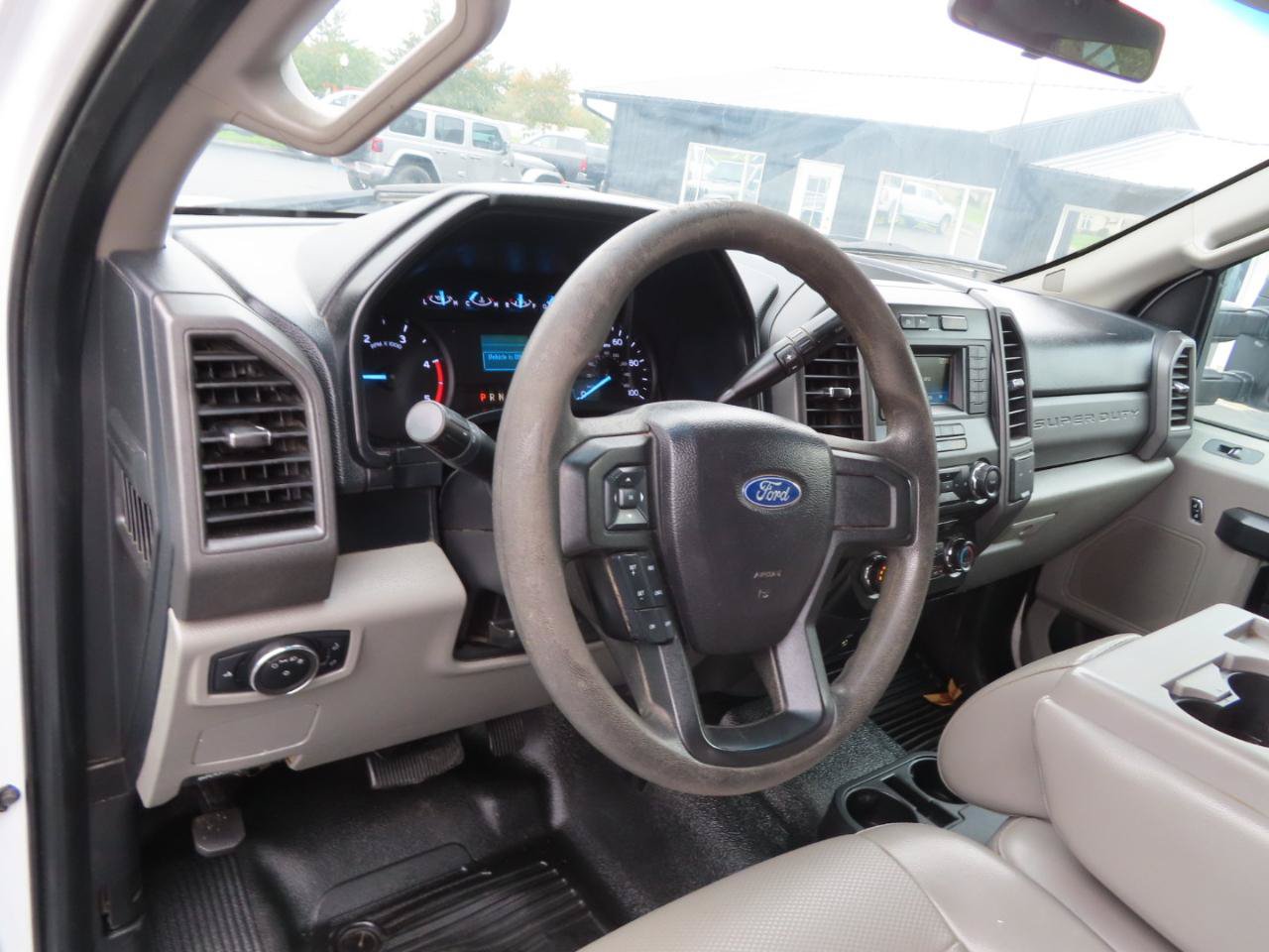 Used 2017 Ford F350 XL w/ Power Equipment Group AWD/4WD image 30