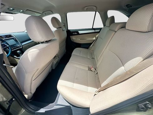 Used 2018 Subaru Outback 2.5i Premium AWD/4WD image 23