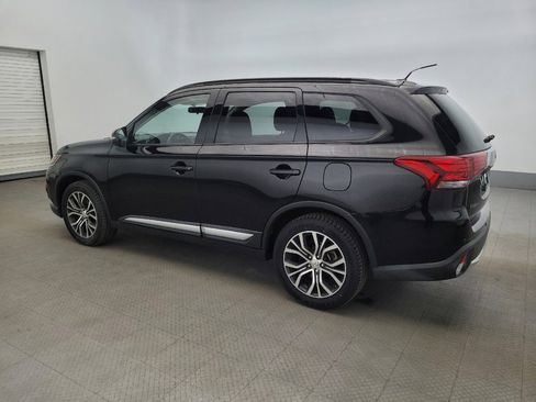 Used 2016 Mitsubishi Outlander SEL image 3