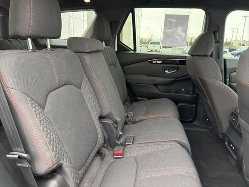 Used 2023 Honda Pilot Sport image 30