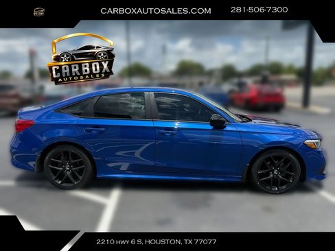 Used 2023 Honda Civic Sport image 6