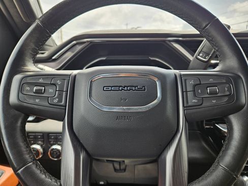 Used 2024 GMC Sierra 2500 Denali Ultimate AWD/4WD image 11