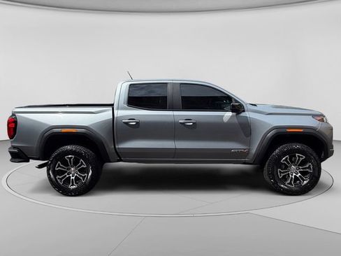 Used 2025 GMC Canyon AT4 w/ Technology Plus Package AWD/4WD image 6