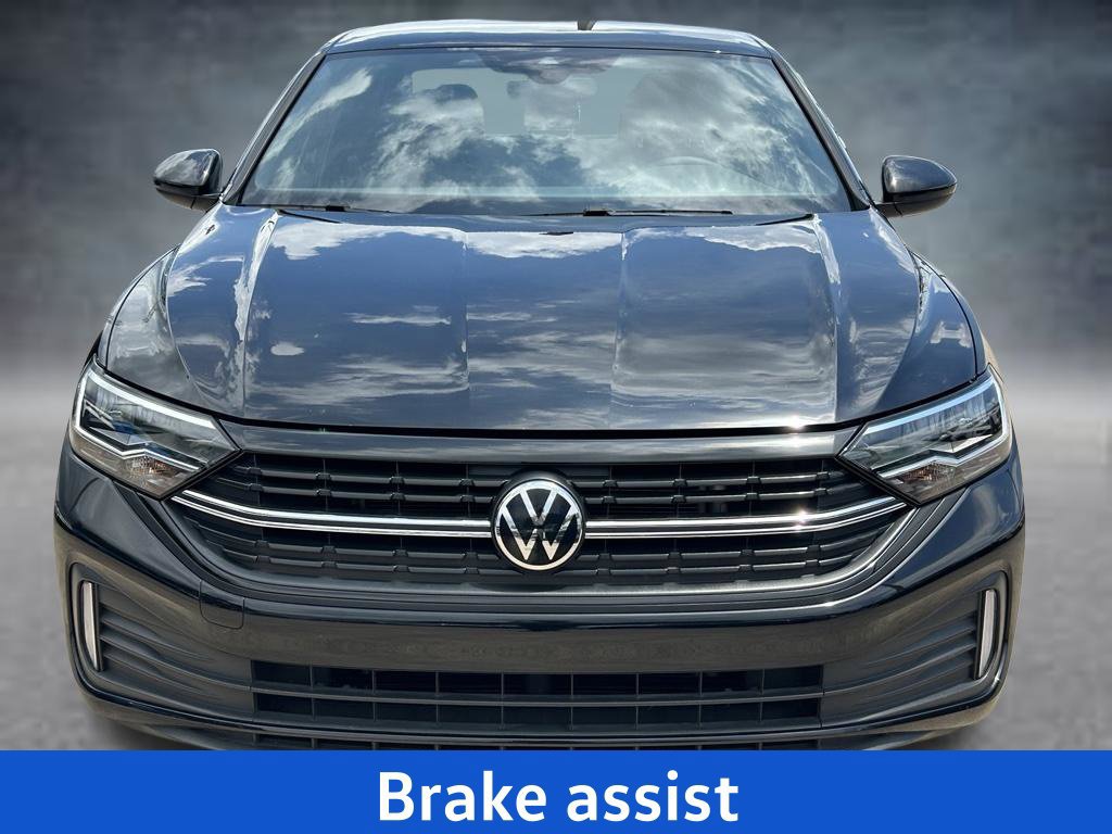 Certified 2024 Volkswagen Jetta Sport FWD image 9