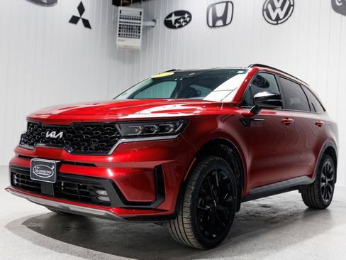 Used 2022 Kia Sorento SX image 2