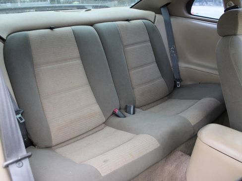 Used 2001 Ford Mustang Coupe image 8