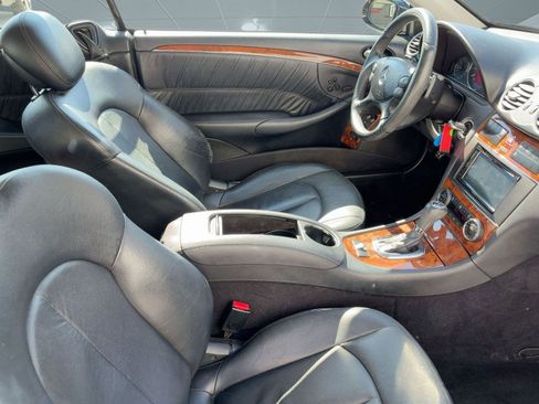 Used 2008 Mercedes-Benz CLK 550 Cabriolet image 15