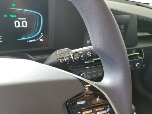 Certified 2026 Kia Niro LX FWD image 27