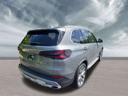Used 2024 BMW X5 xDrive40i w/ Premium Package AWD/4WD image 5