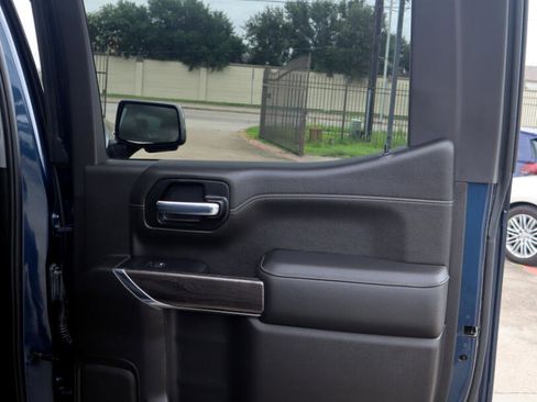 Used 2021 Chevrolet Silverado 1500 LTZ image 25