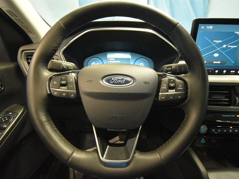 Used 2023 Ford Escape Platinum w/ Premium Technology Package AWD/4WD image 12