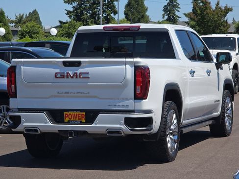 Used 2024 GMC Sierra 1500 Denali w/ Denali Reserve Package AWD/4WD image 4