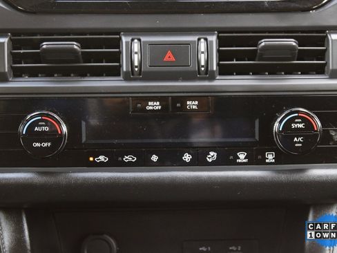 Used 2024 Nissan Pathfinder S image 34