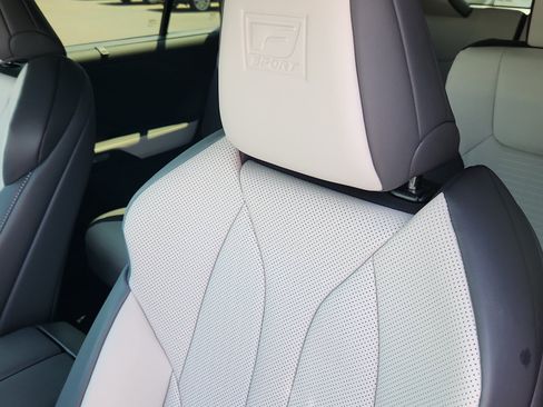 Used 2026 Lexus TX 500h AWD w/ Technology Package image 31