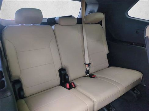 Used 2026 Buick Enclave Preferred w/ Power Package FWD image 21