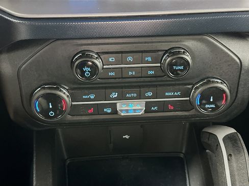 Used 2022 Ford Bronco Outer Banks w/ Sasquatch Package image 24