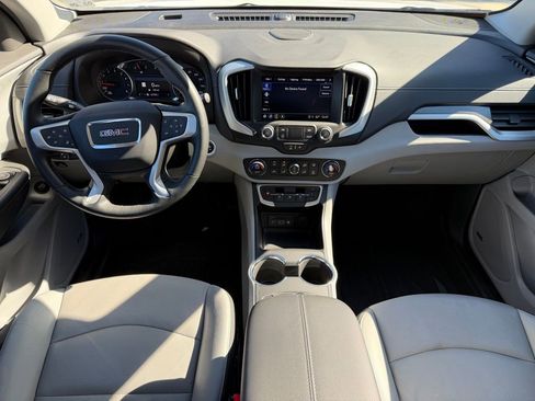 Used 2024 GMC Terrain SLT w/ Infotainment Package II image 15