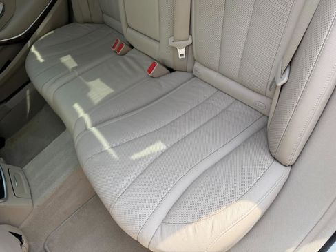 Used 2014 Mercedes-Benz S 550 Sedan image 40