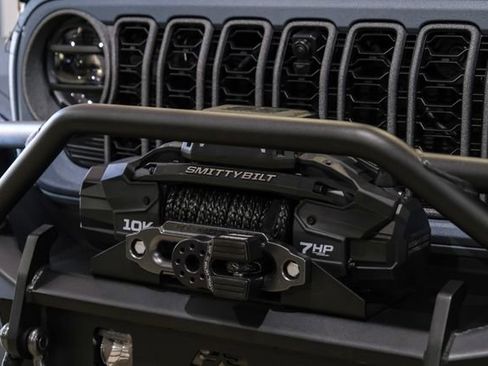 Used 2025 Jeep Wrangler Unlimited Rubicon w/ Technology Group image 73