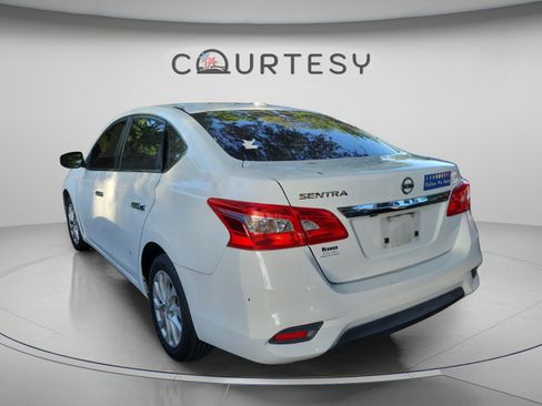 Used 2018 Nissan Sentra SV FWD image 9