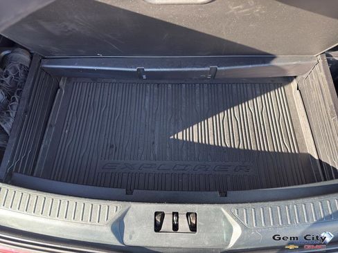 Used 2020 Ford Explorer Limited w/ Class III Trailer Tow Package image 11