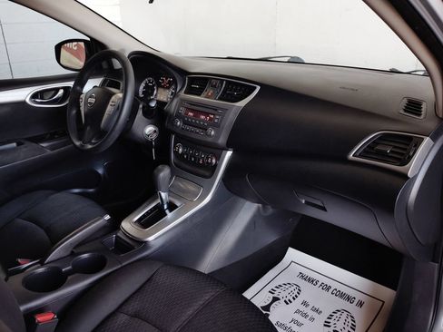 Used 2013 Nissan Sentra SR FWD image 13