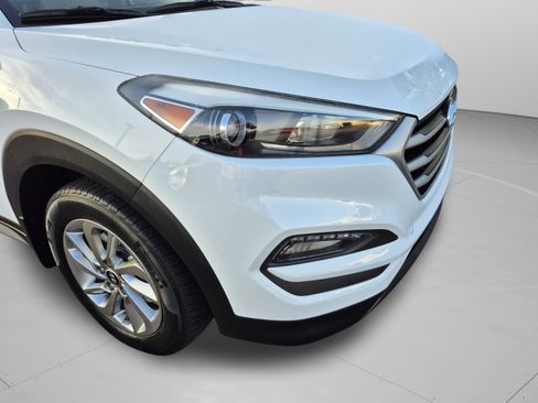 Used 2018 Hyundai Tucson SEL AWD/4WD image 32