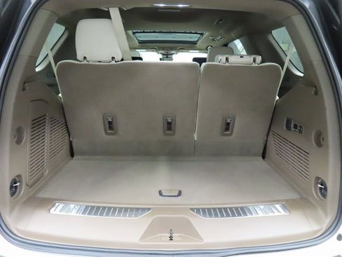 Used 2025 GMC Yukon Denali image 42