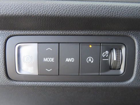 New 2026 Chevrolet Traverse LT w/ Enhanced Driving Package image 14