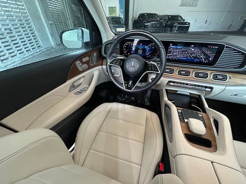 Used 2024 Mercedes-Benz GLE 450 4MATIC image 8