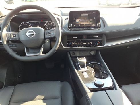 New 2026 Nissan Rogue SV w/ SV Premium Package image 9