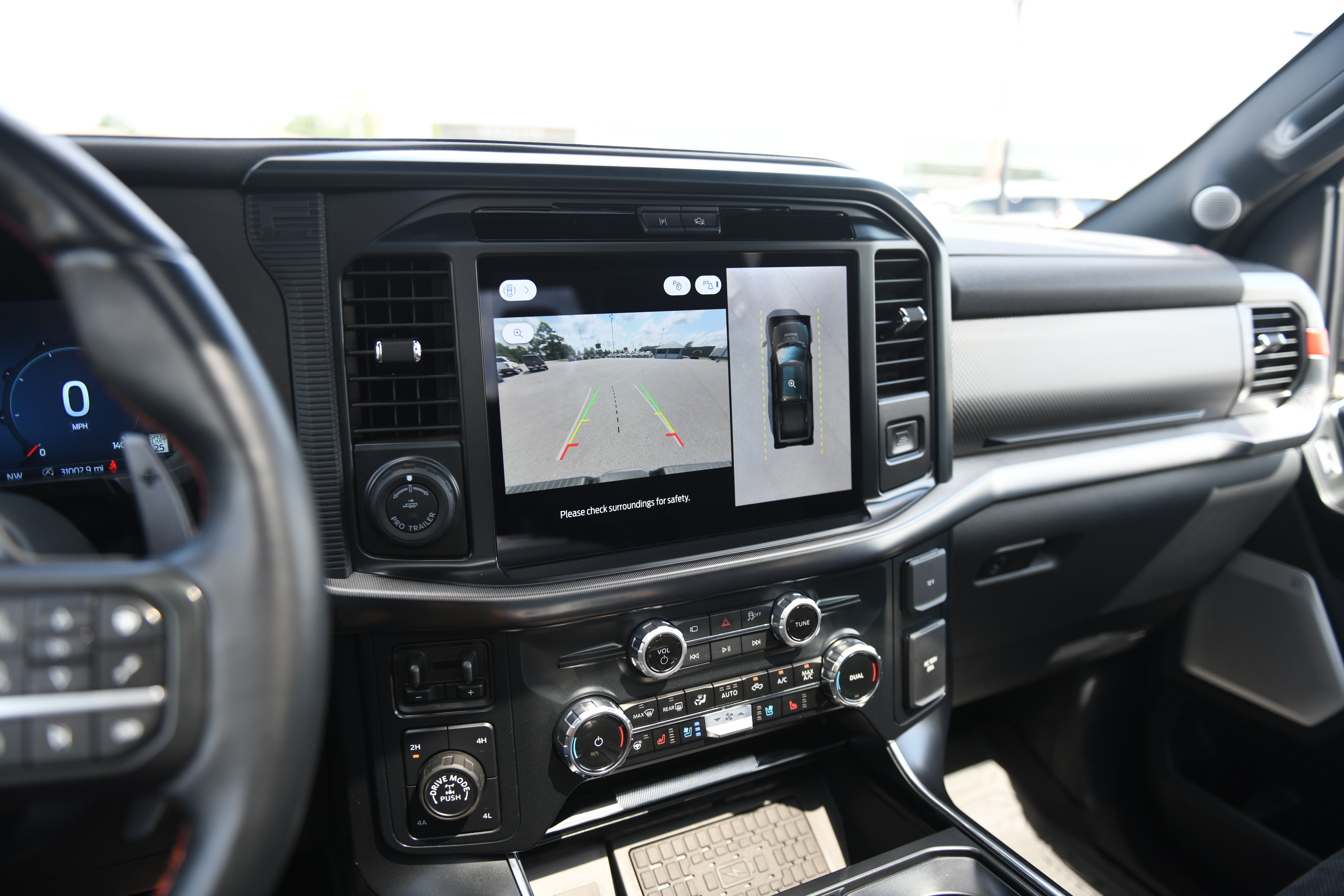 Used 2025 Ford F150 Raptor AWD/4WD image 18