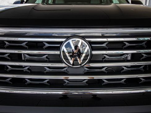 New 2026 Volkswagen Atlas SE FWD image 7