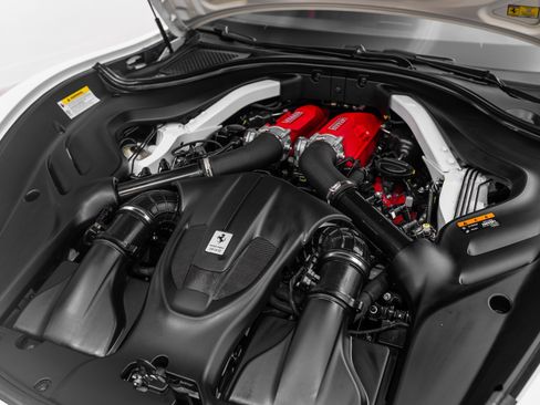 Certified 2022 Ferrari Roma image 20
