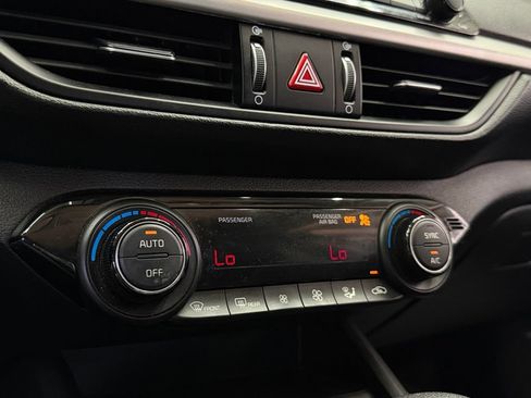Used 2019 Kia Forte LXS FWD image 19