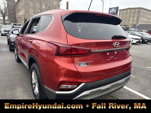 Used 2020 Hyundai Santa Fe SE image 9