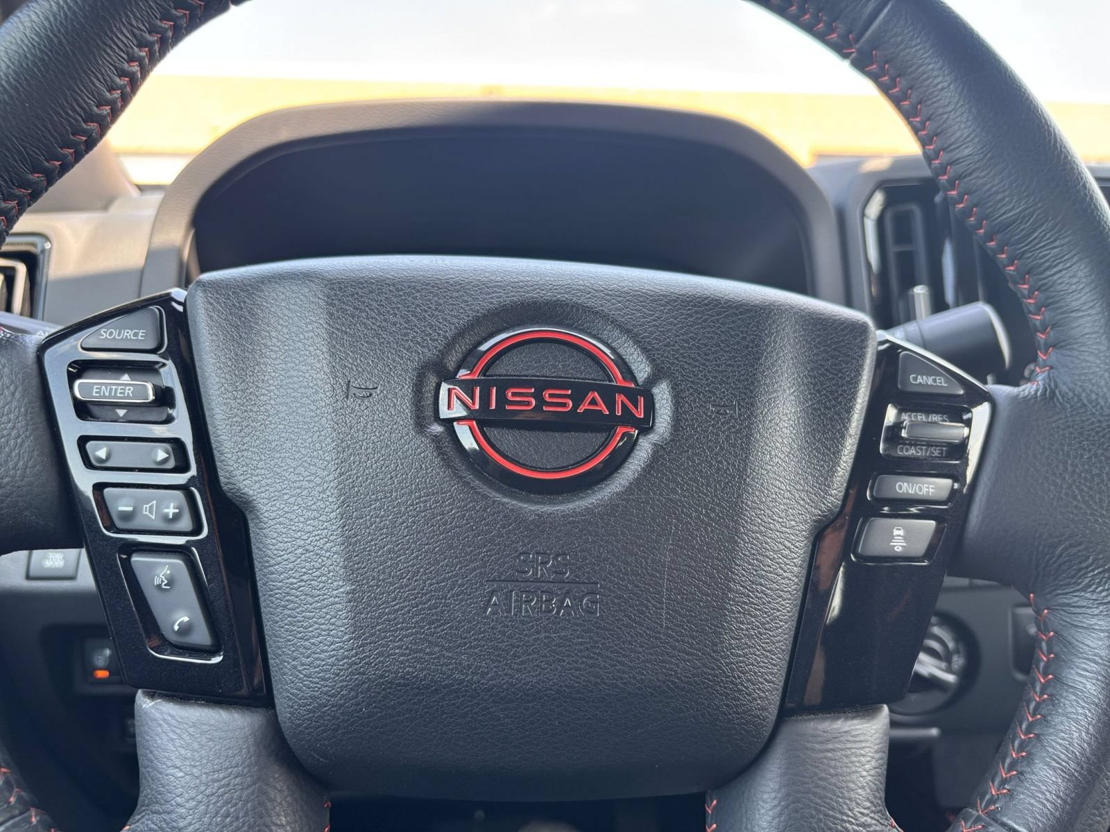 Used 2026 Nissan Frontier PRO-4X AWD/4WD image 27