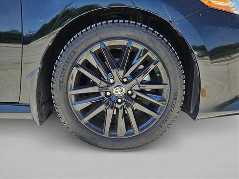 Used 2023 Toyota Camry XLE FWD image 23