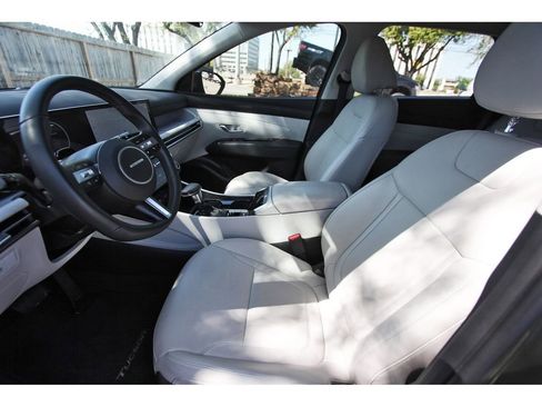 Used 2025 Hyundai Tucson SEL FWD image 15