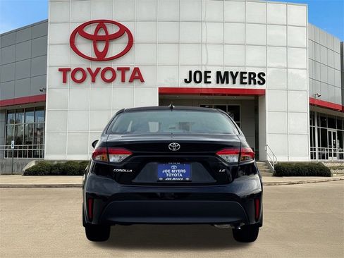 Certified 2026 Toyota Corolla LE image 8