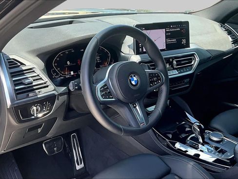 Used 2024 BMW X4 xDrive30i w/ Premium Package AWD/4WD image 16
