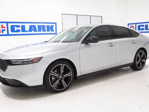 Used 2026 Honda Accord SE image 32