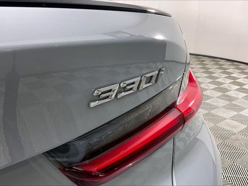 Used 2023 BMW 330i xDrive Sedan w/ M Sport Package AWD/4WD image 31