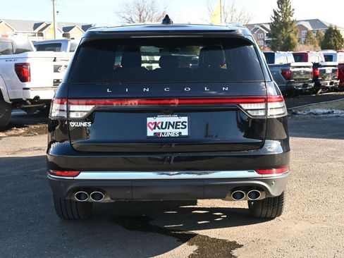 Used 2025 Lincoln Aviator Reserve w/ Illumination Package image 8