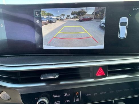 Certified 2025 Kia Sorento EX FWD image 14