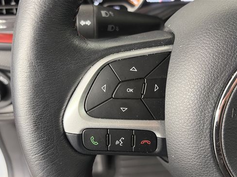 Used 2023 Jeep Renegade Trailhawk w/ Trailhawk Elite Group AWD/4WD image 37