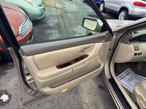 Used 2003 Toyota Avalon XLS image 24